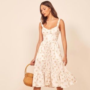 Reformation Dolci dress in floral size 2 NWT never worn